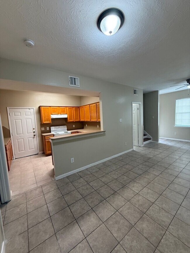 Photo - 5909 Allison Rd Unidad 5909B