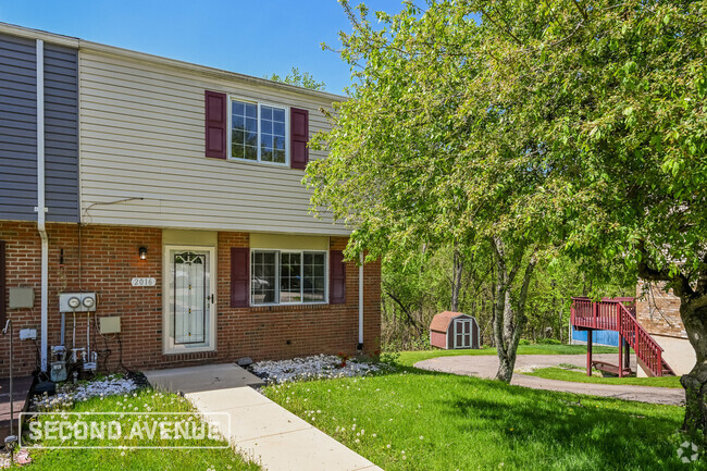 Building Photo - 2016 Denning Way Rental