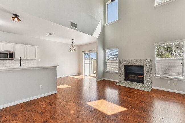 Photo - 1900 Little Elm Trail Townhome