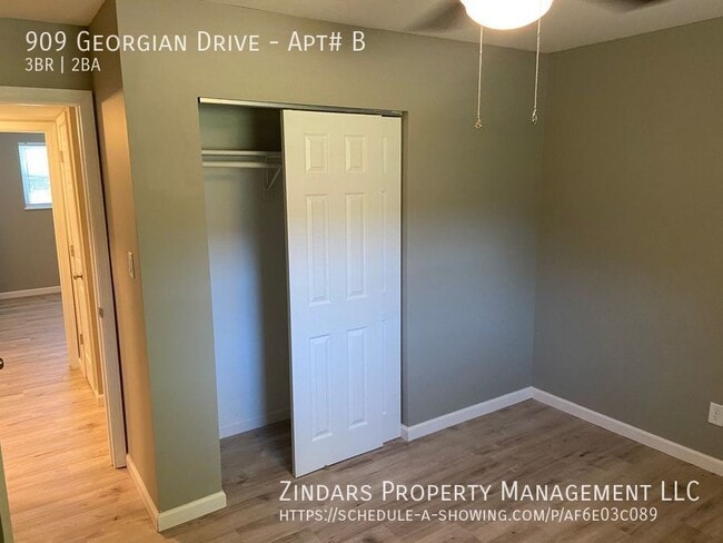 Photo - 909 Georgian Dr Unit Apt# B