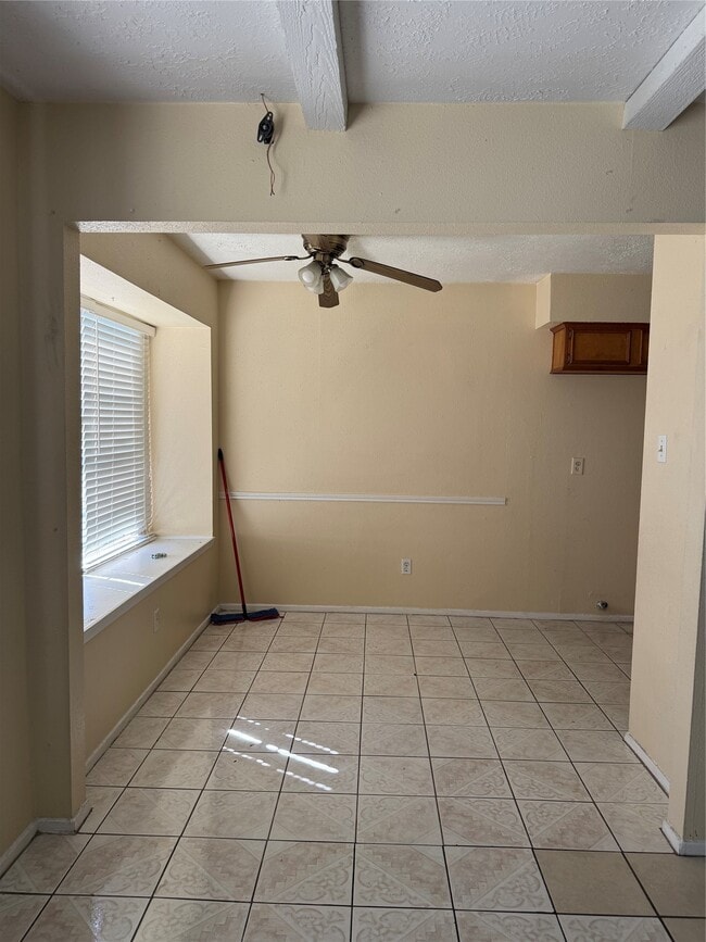 Photo - 8426 Avington Rd