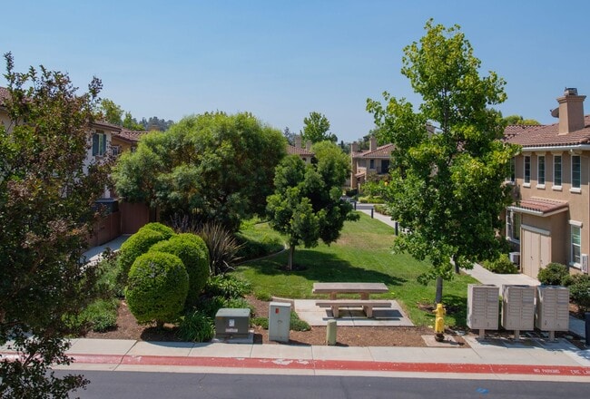 1322 Isabella Way