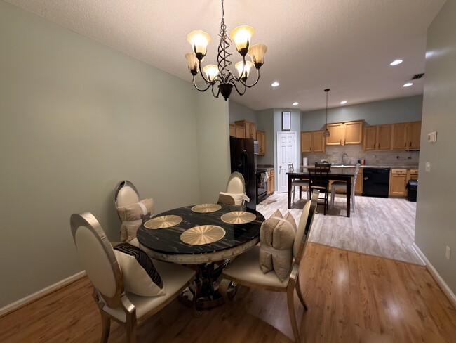 Photo - 8663 Julia Marie Cir