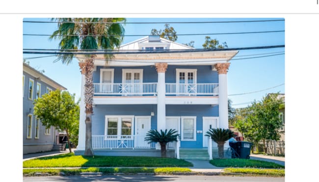 Building Photo - 208 E Arsenal St Rental