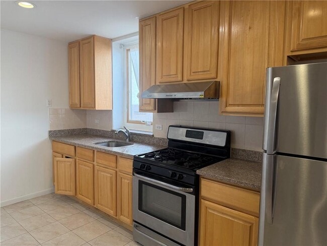 Photo - 2035 Bay Ridge Pkwy Unit 2R