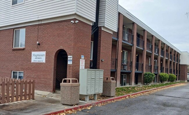 Building Photo - Magnussen Apartments Unit 8