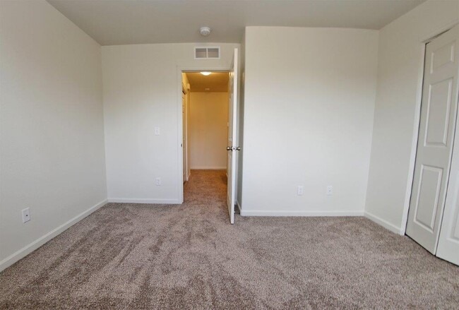 Photo - 6334 Yellowstone Rd Unit B