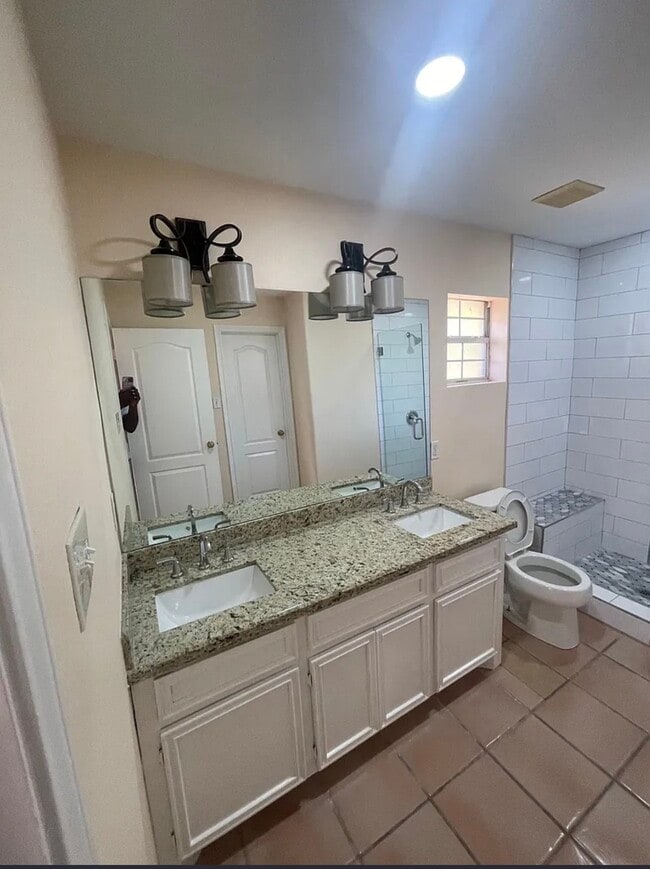 Photo - 2415 Pheasant Dr