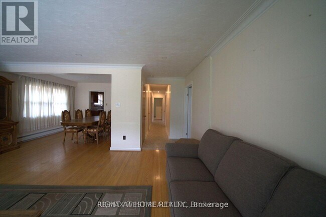Photo - 2981 Weston Rd