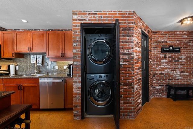 Photo - 1240 India St Unidad 1800