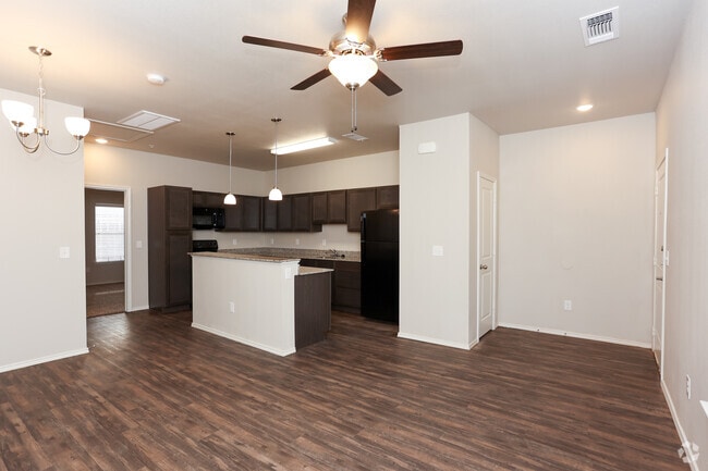 1BR, 1BA - 707SF