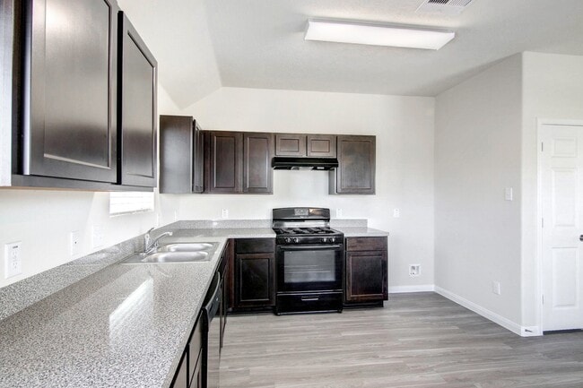 12724 Rio Lindo St