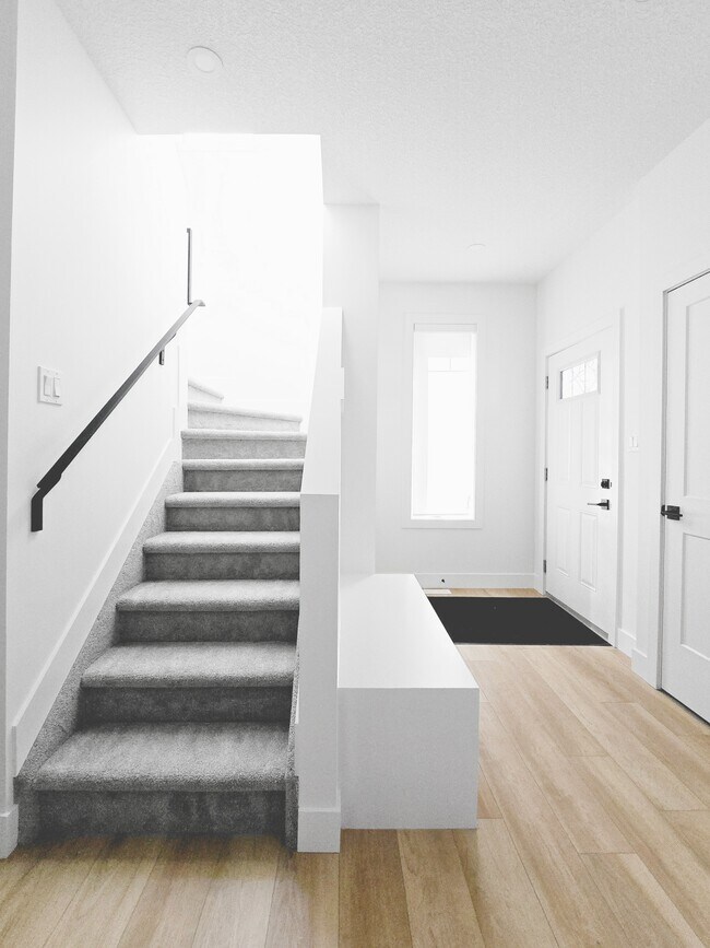 Photo - 9209-9117 117 Ave NW Unit 9209 MAIN