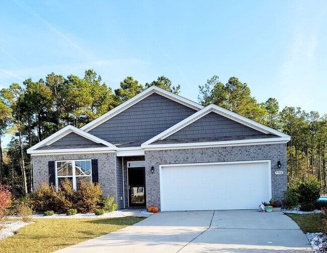 Building Photo - Desireable 4 Bedroom home in The Farm