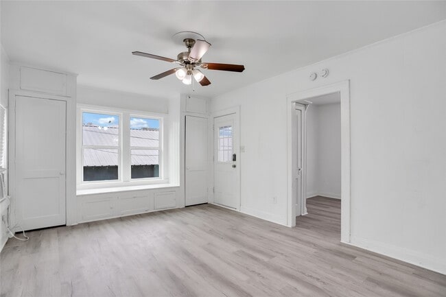 Photo - 1133 W Clay St Unidad C