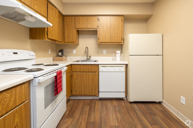1BR, 1BA - 468SF - Kitchen