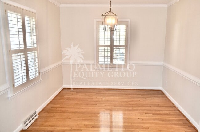 Photo - 102 Forestdale Dr