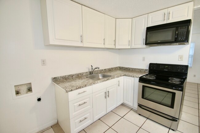 Photo - 1260 Depugh St