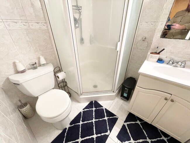 Photo - 50 Saint Germain St Unidad B