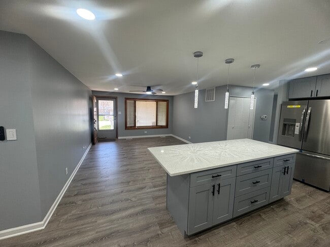 Photo - 1310 Somerset Ln