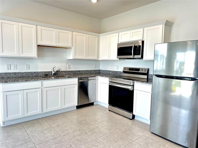 Photo - 182 Mandovi St