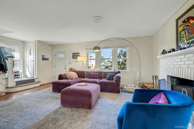 Photo - 25 Richelieu Rd