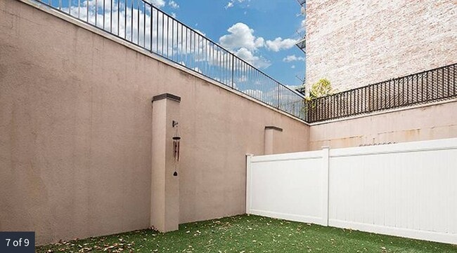 182 15th St Unit 1F