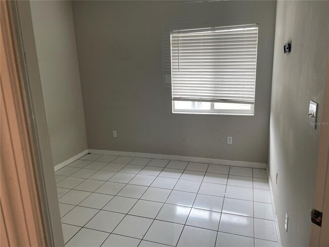 Photo - 522 Villa Del Sol Cir Unit 201