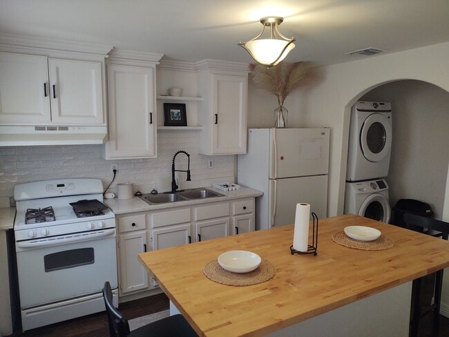 Photo - 2 bedroom 1 bath house