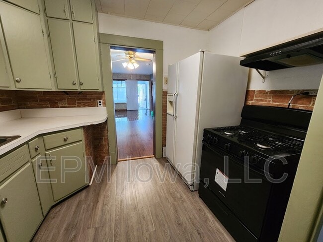 Photo - 1126 Columbia St