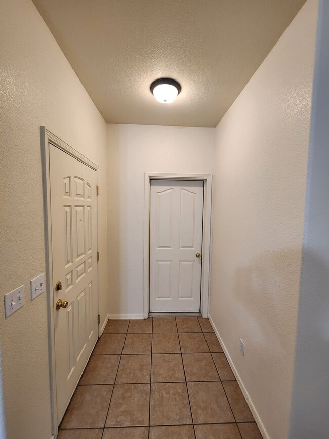 Photo - 4033 Winters St