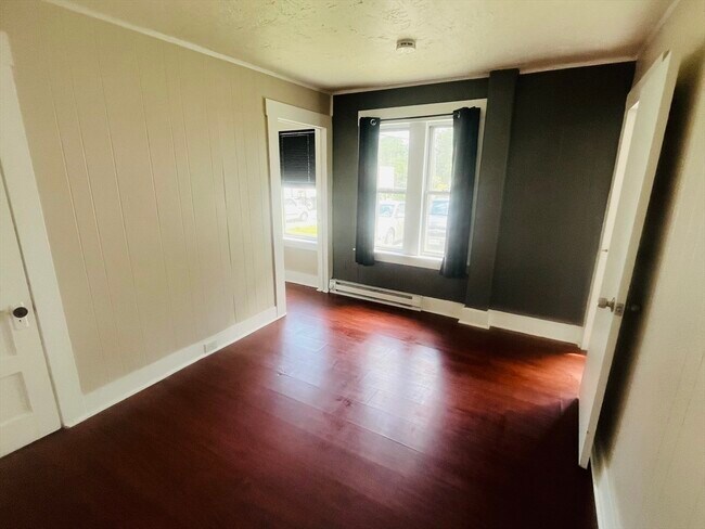 347 Main St Unit 2