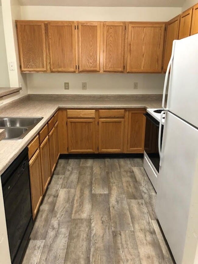 Photo - Hollow Creek IV Apartments