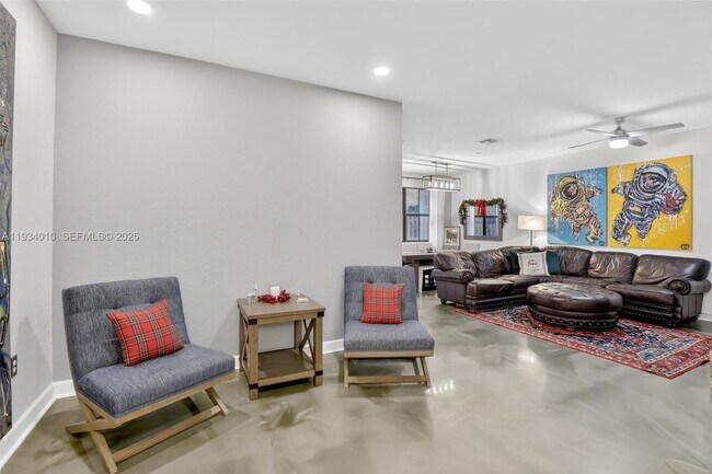 Photo - 12140 Village Pl