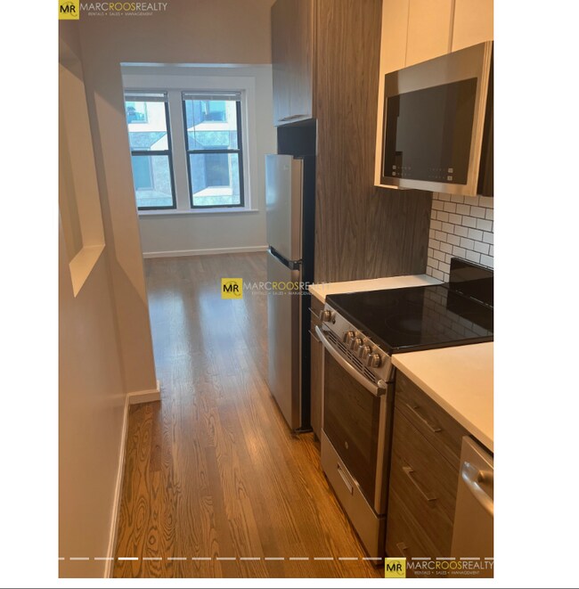 Photo - 19 Peterborough St