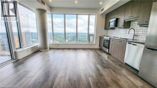 Photo - 15 Wellington St S Unité 2506