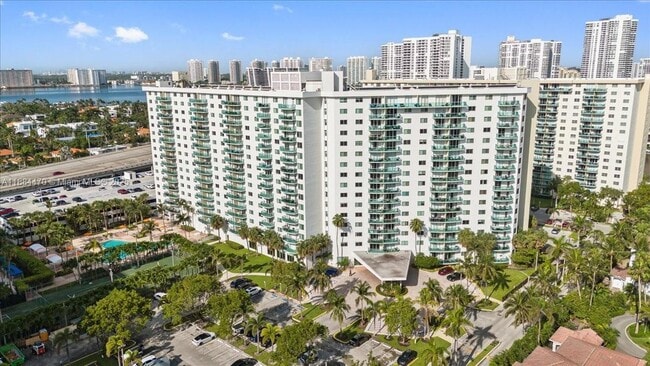 Building Photo - 19380 Collins Ave Unit 121