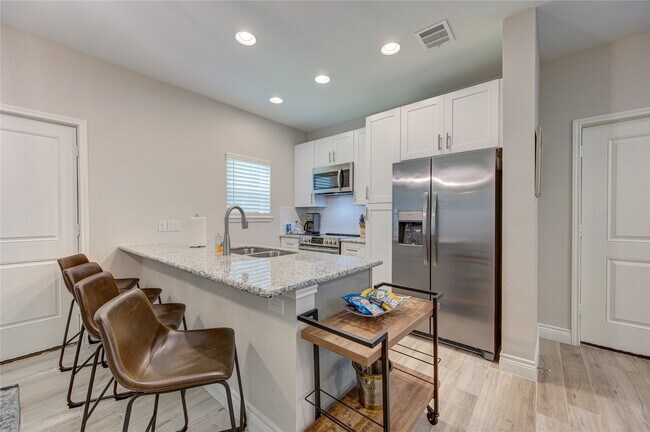 Photo - 3108 Wentworth St