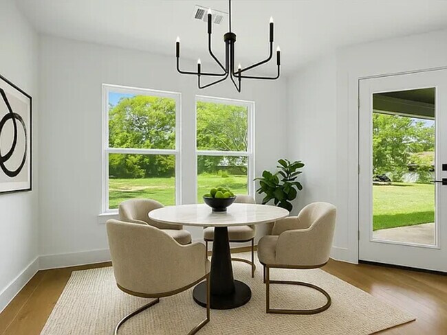 Photo - 1004 Branch St