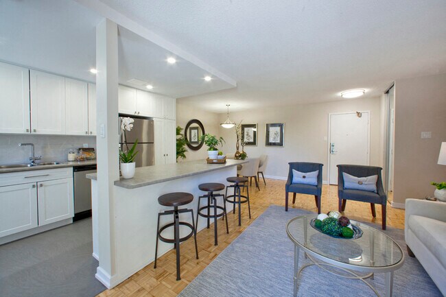 Photo - Sunnidale Place