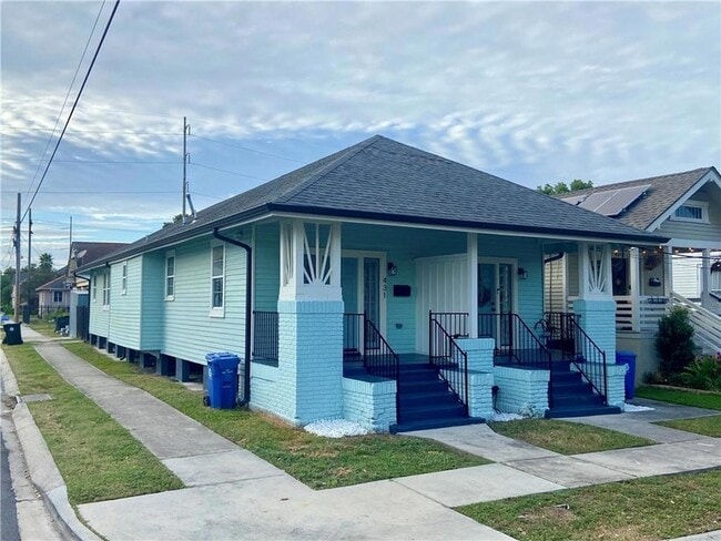 Photo - 431 S Genois St