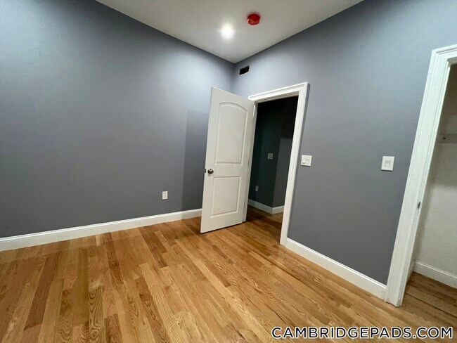 341 Cambridge St Unit 3