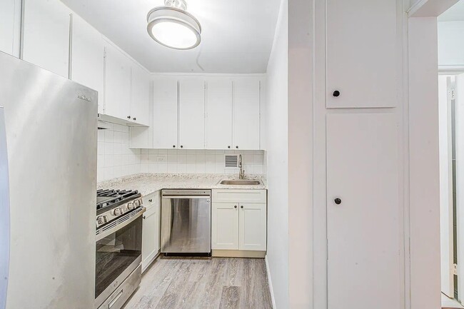 Photo - 1275 E 51st St Rental