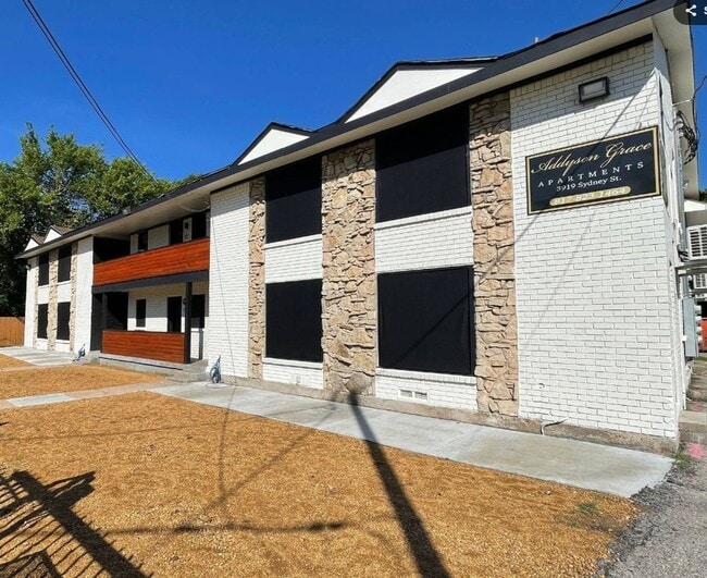 Photo - Addysen Grace Apartments