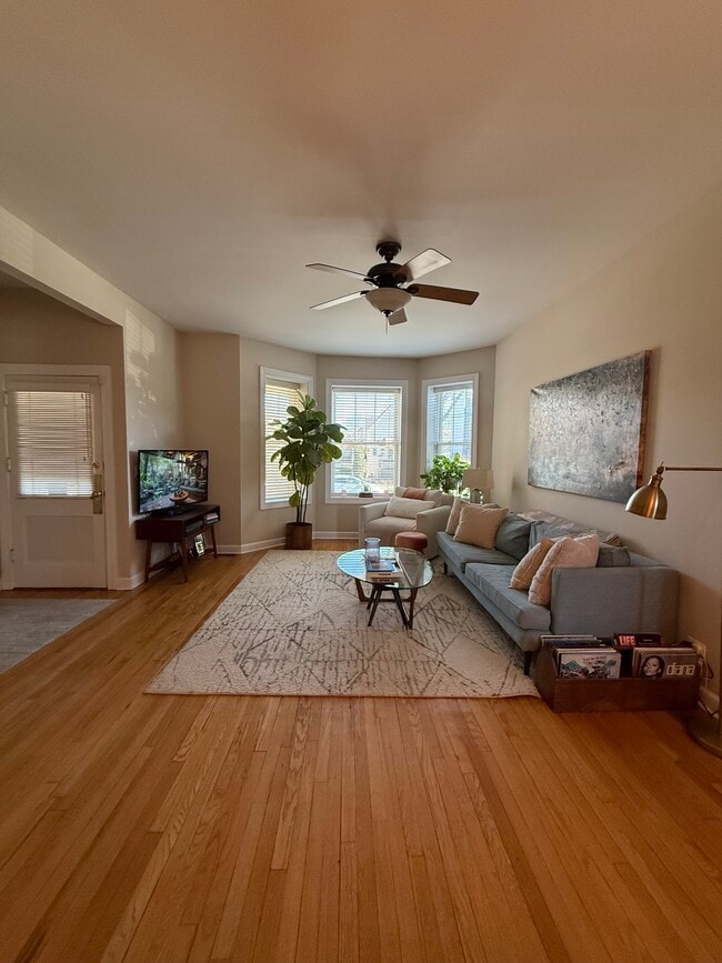 Photo - 4108 Maplewood N Ave Unit 1