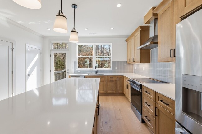 Photo - Luxurious 3BD, 3.5BA Chapel Hill Townhome with Modern Features Near Shopping, Dining, and Enterta...