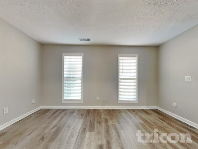 3845 Forsythia Way