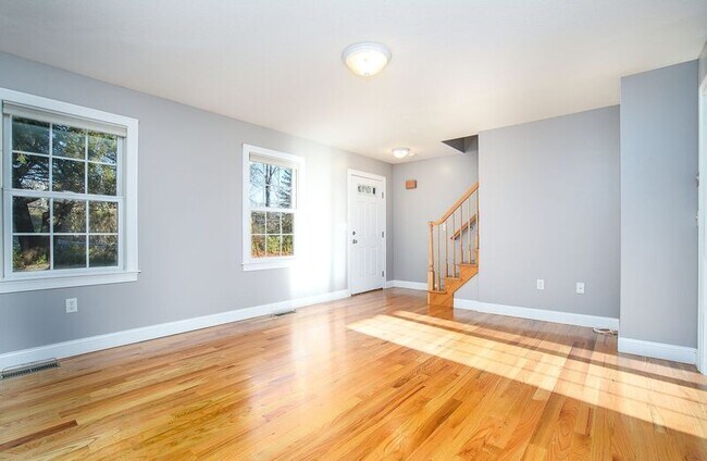 Photo - 2355 Westfield St