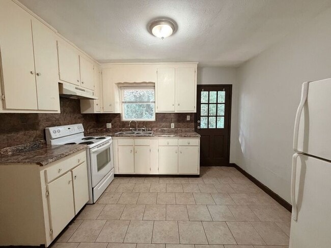 Photo - 155 Sycamore Ln Unit A