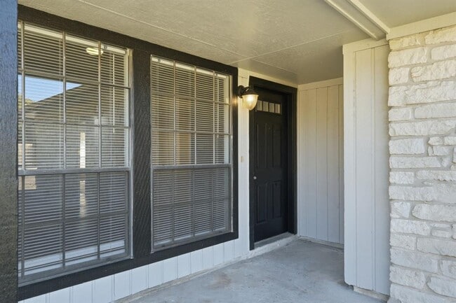 Photo - 1005 Woodlief Trail